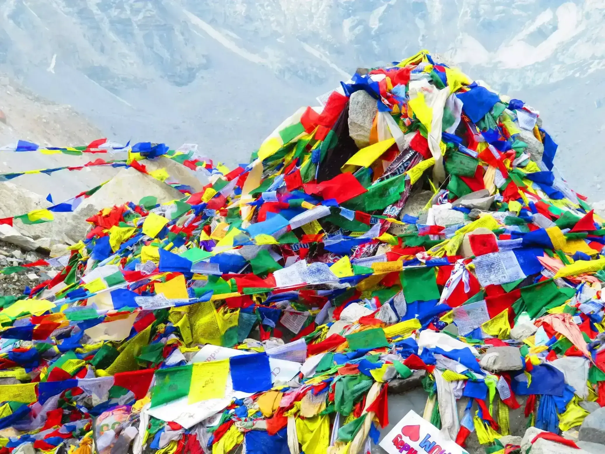 Flags at everest trek